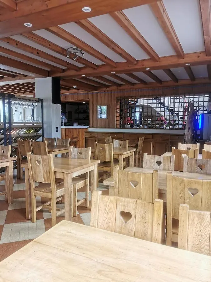Hotel Au Feu De Bois Bar A Vin Le 1605 Autrans-Meaudre-en-Vercors
